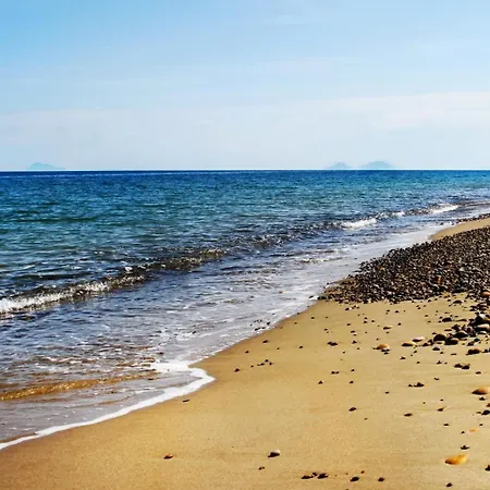 Apartamento Il Giardino Al Mare Di Anna Caronia Marina